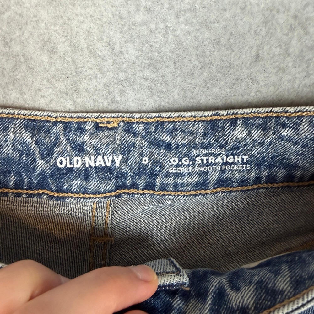 Old Navy OG Straight High Rise Jeans Womens 0 Light Wash Distressed Raw Hem - Picture 5 of 8